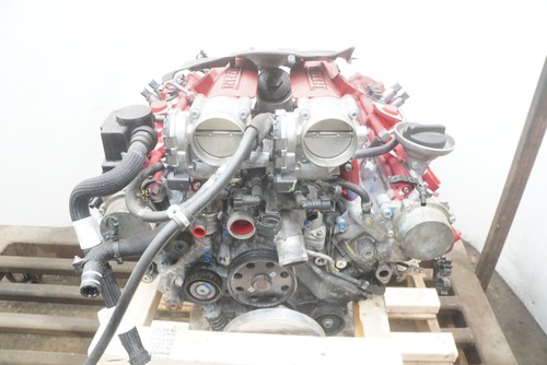 Twin turbo v8 engine - 3.9l,